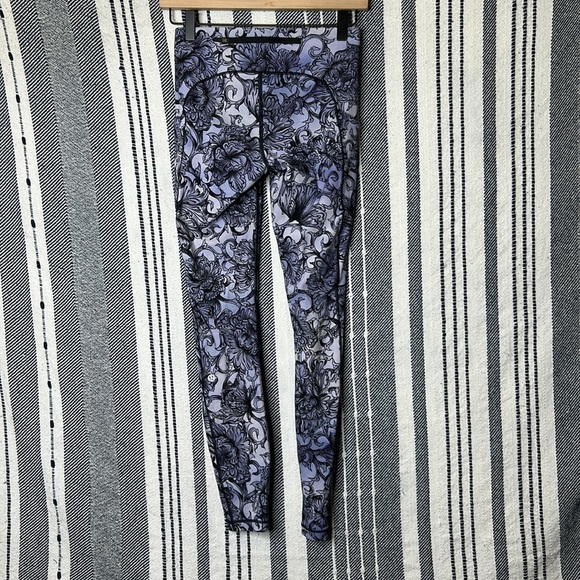 Lululemon Speed Up Tight 28” - Picture 5 of 10